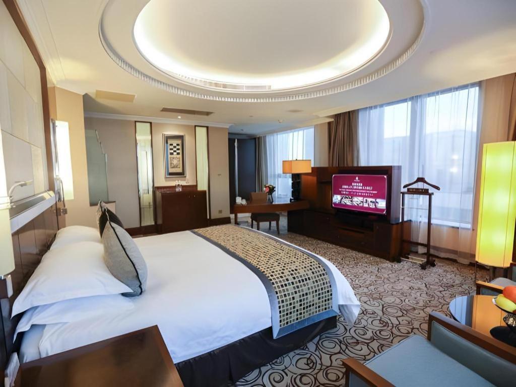 Grand Soluxe Zhongyou Hotel Shanghai Bagian luar foto