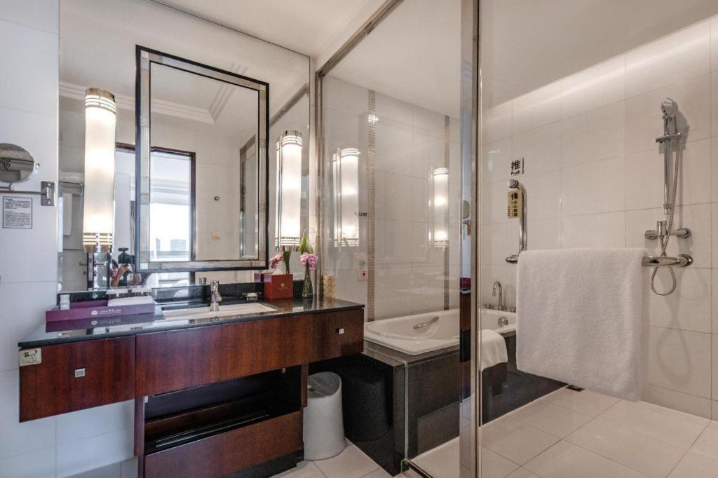 Grand Soluxe Zhongyou Hotel Shanghai Bagian luar foto
