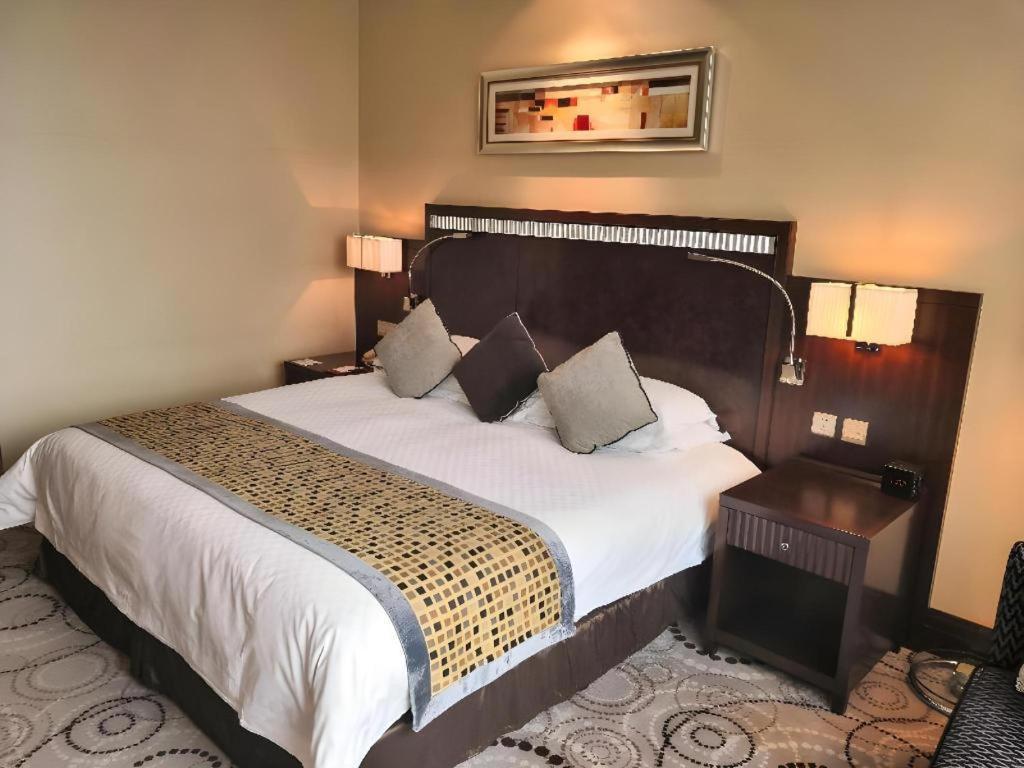 Grand Soluxe Zhongyou Hotel Shanghai Bagian luar foto
