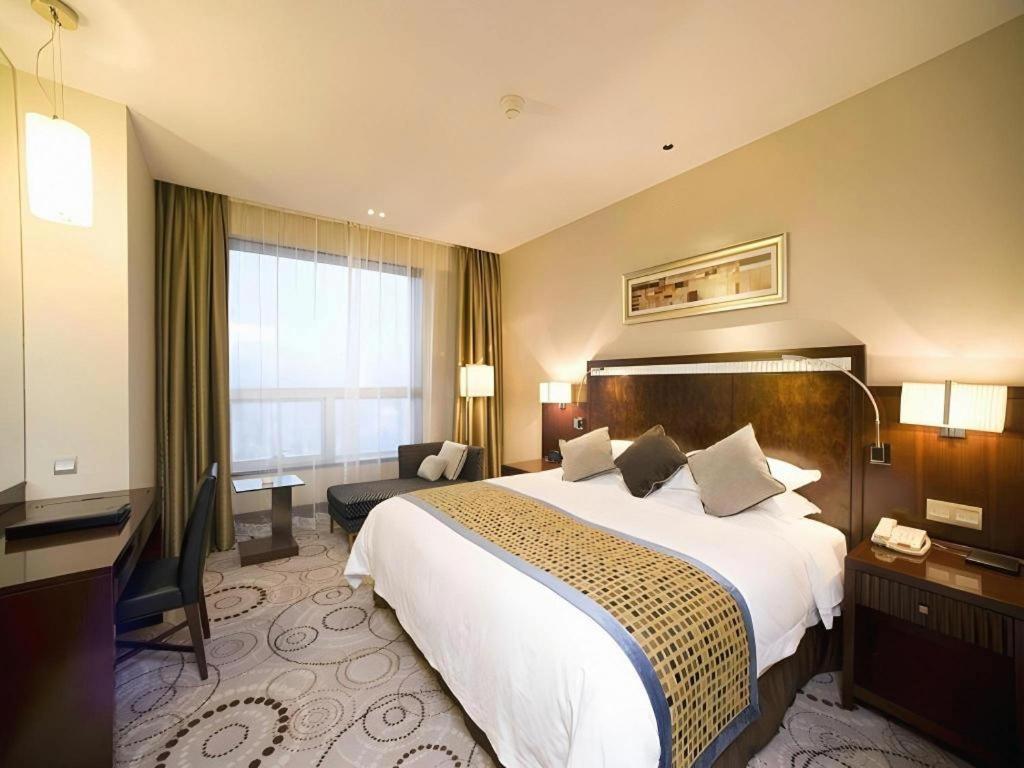 Grand Soluxe Zhongyou Hotel Shanghai Bagian luar foto