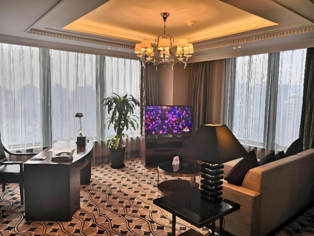Grand Soluxe Zhongyou Hotel Shanghai Bagian luar foto