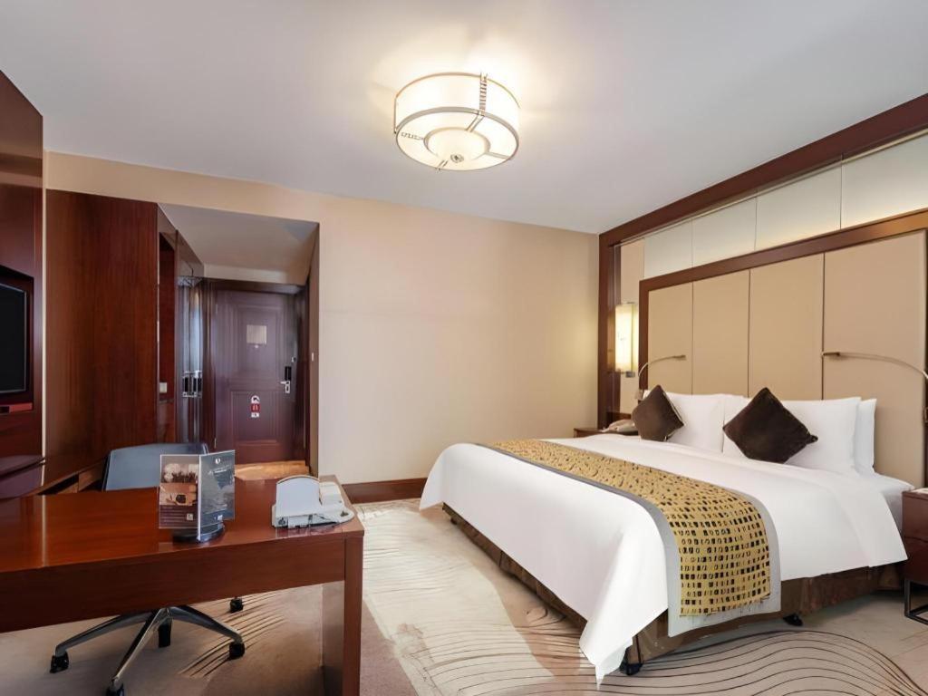 Grand Soluxe Zhongyou Hotel Shanghai Bagian luar foto