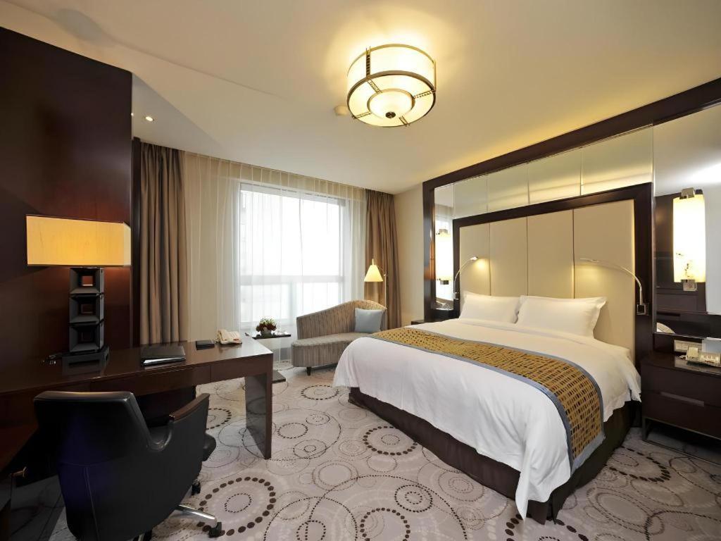 Grand Soluxe Zhongyou Hotel Shanghai Bagian luar foto