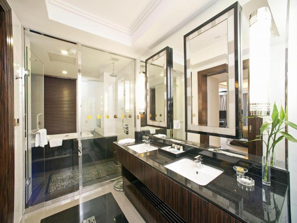 Grand Soluxe Zhongyou Hotel Shanghai Bagian luar foto