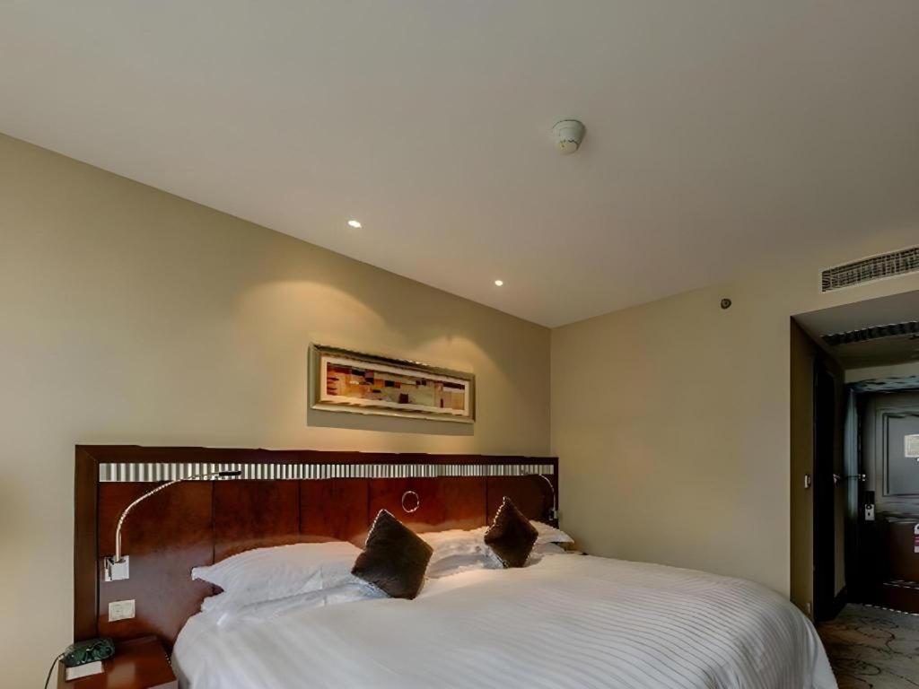 Grand Soluxe Zhongyou Hotel Shanghai Bagian luar foto