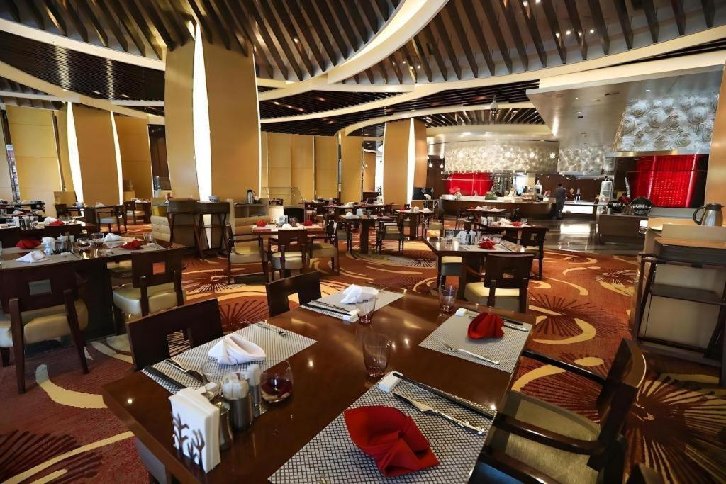 Grand Soluxe Zhongyou Hotel Shanghai Bagian luar foto